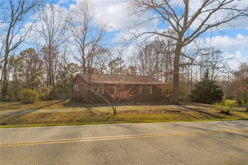 1019 White Hill School Rd