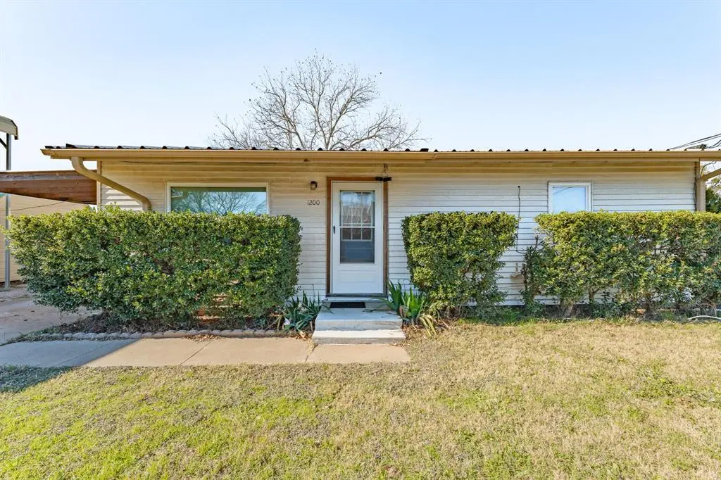 1200 SE 12th Ave