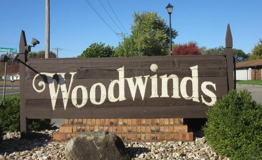 2802 Woodwinds Ct
