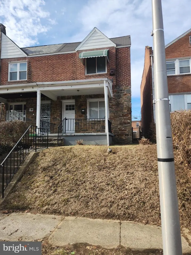 12 N Kossuth St