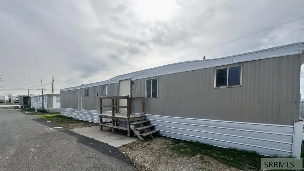 2930 S Yellowstone Hwy #3