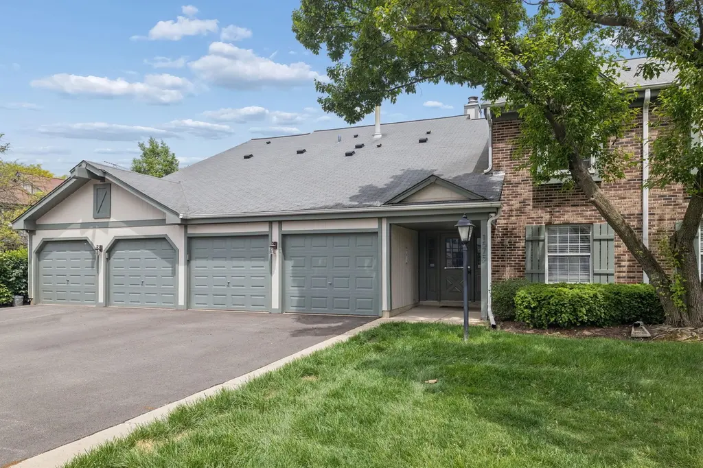 1575 Stonehill Ct Unit A