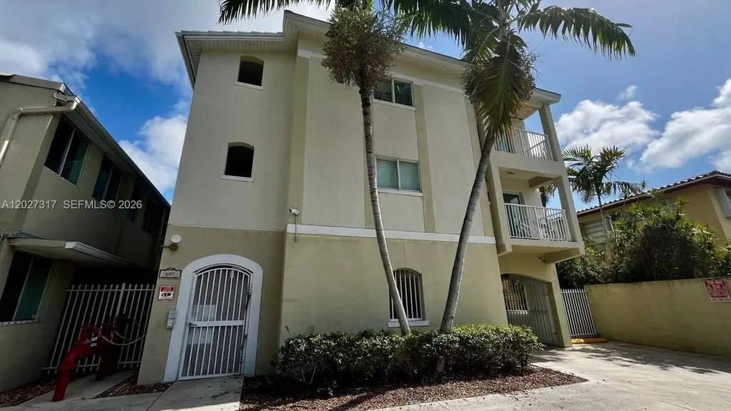 1025 SW 7th Ave #5