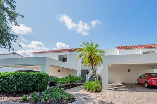 577 Beachwalk Cir Unit R203