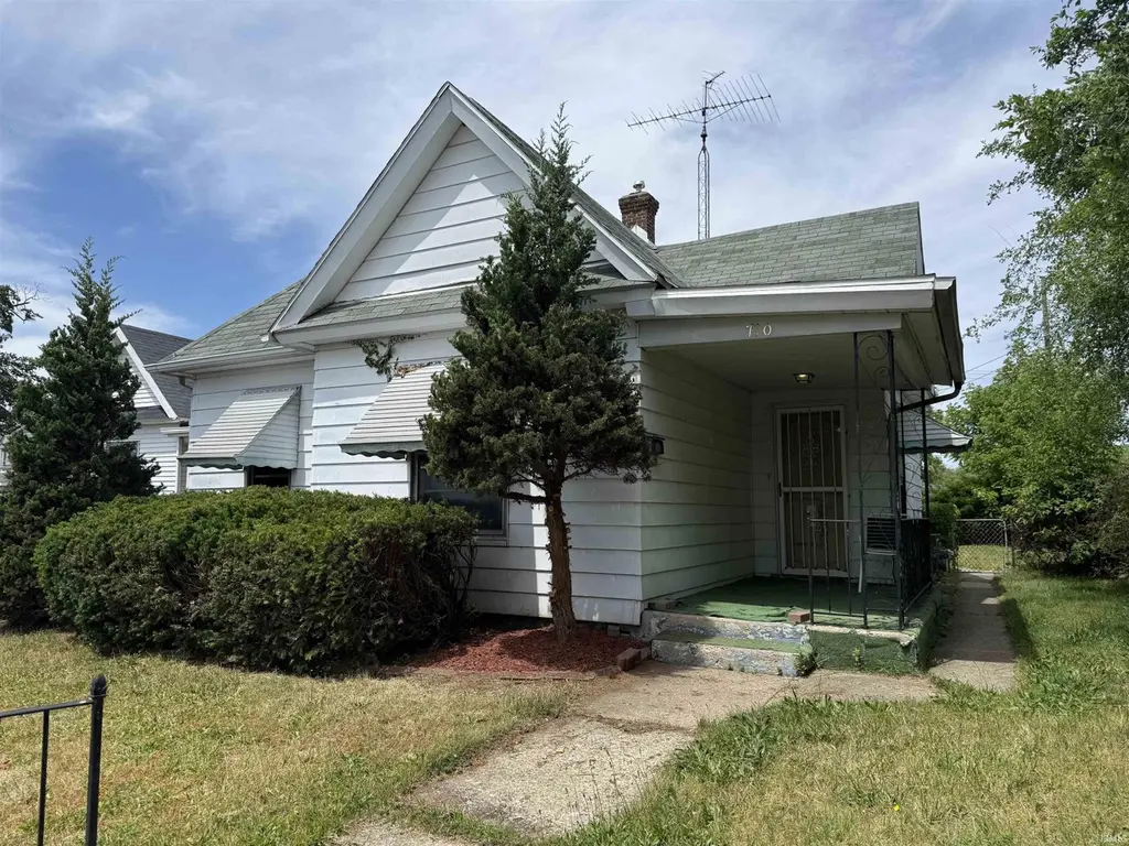 710 Laporte Ave