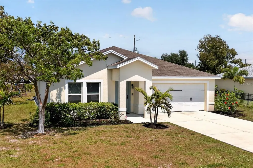 25174 Alcazar Dr