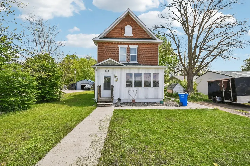 350 S Bremer Ave