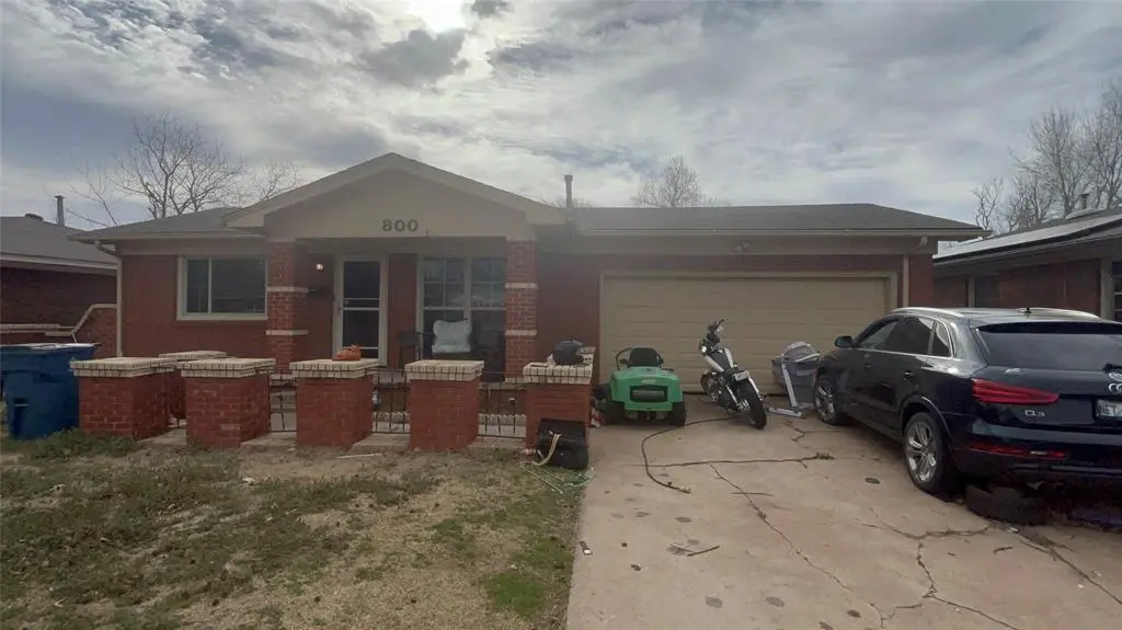 800 E Towry Dr