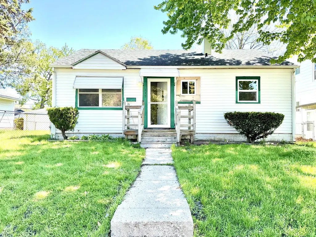 117 N Calumet Ave