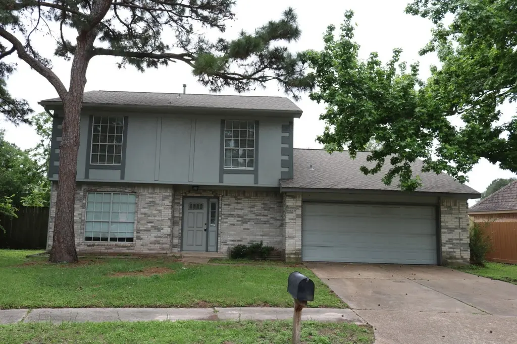 15511 Sungold Ct