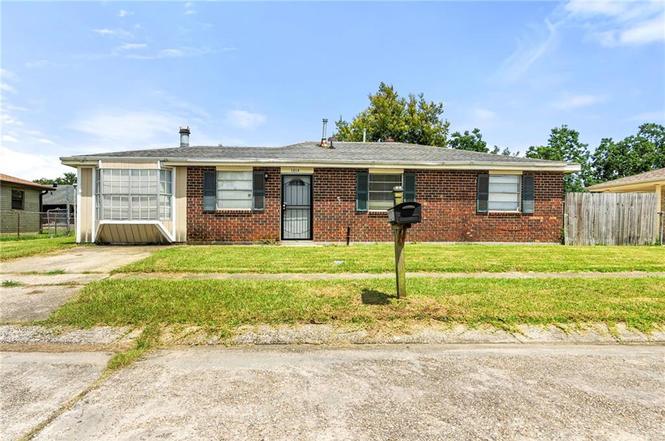 1213 Kenny Dr