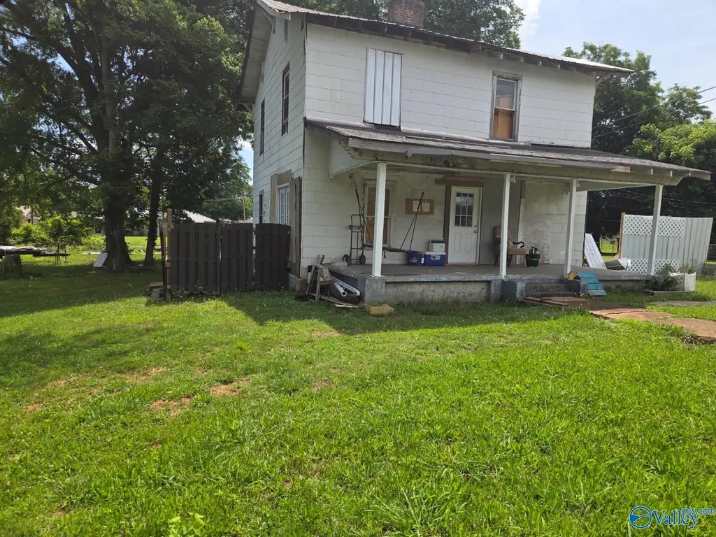 811 S Columbia Ave