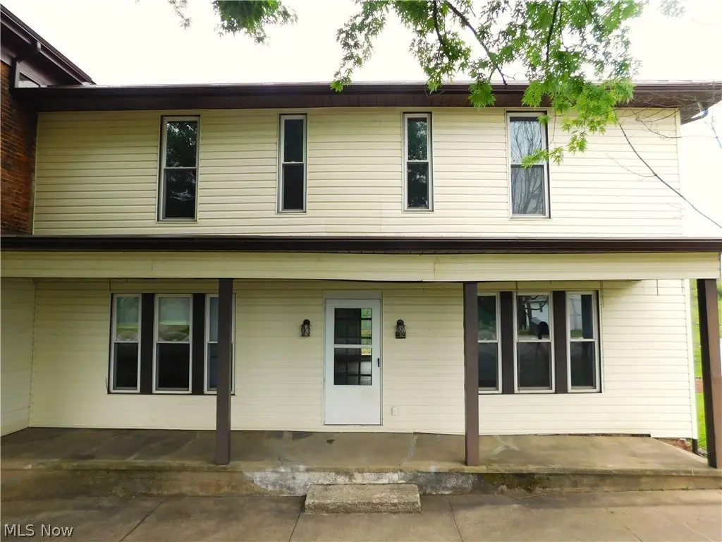 211 Main Pike St