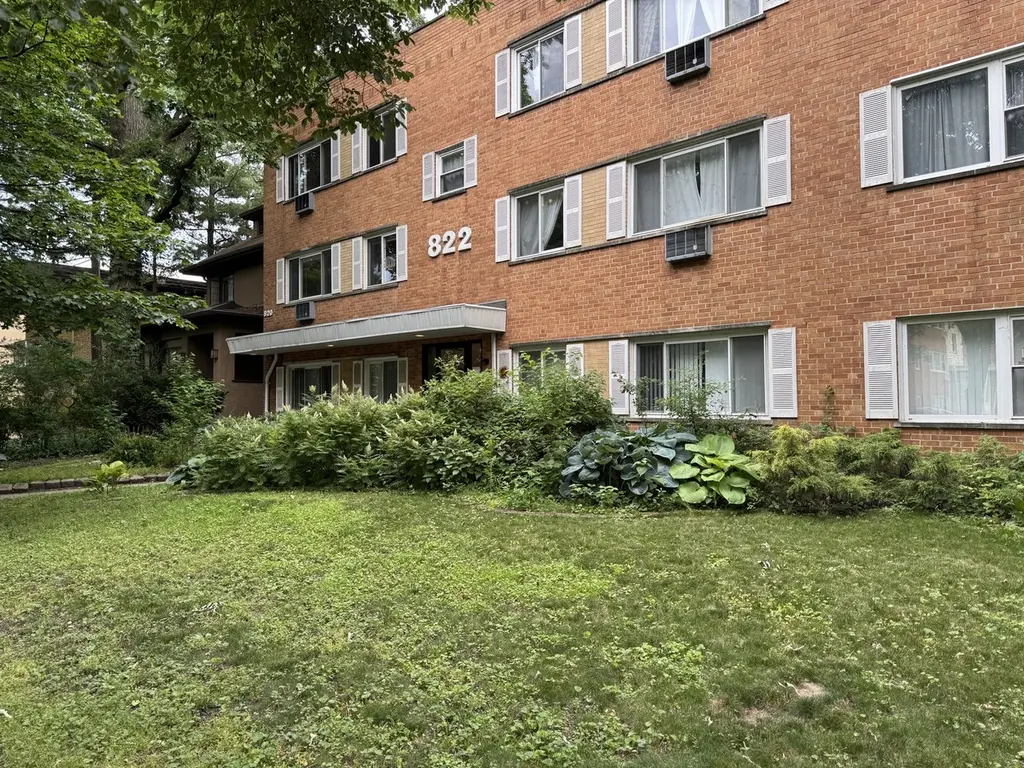 820 Seward St Unit 3E