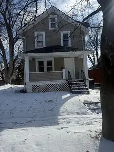 324 Upland Ave
