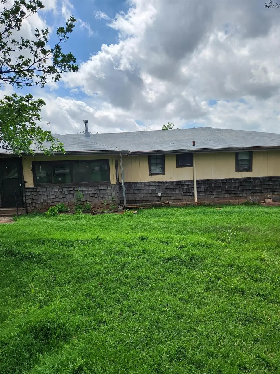 5501 Fm 2606