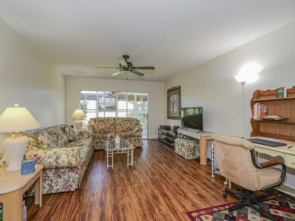 2800 Indian River Blvd Unit 4r