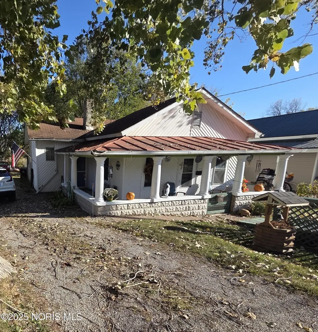 605 Riverside Ave