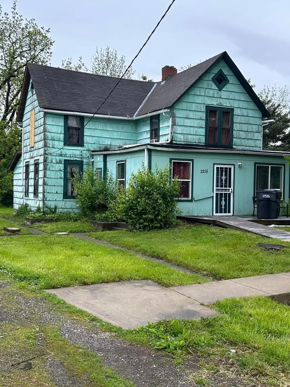 2215 Frank Rd