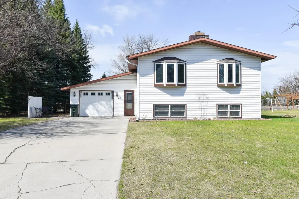245 E Pleasant Ave
