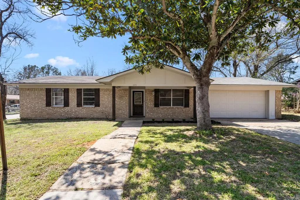 685 Sides Cir