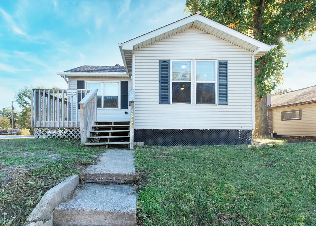 2802 Archer Dr