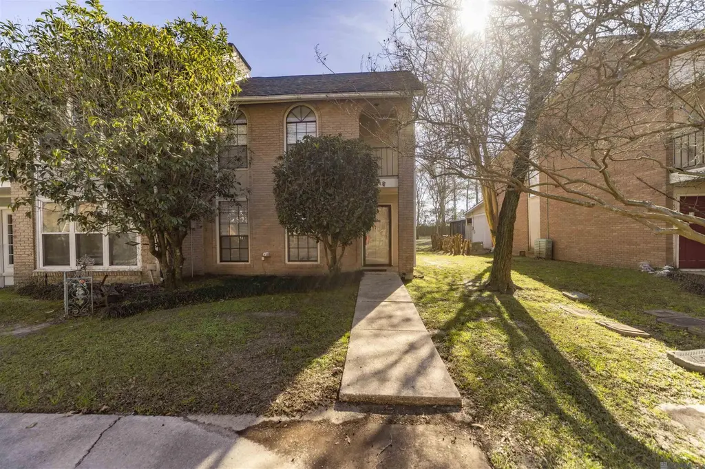 5648 Riverstone Dr