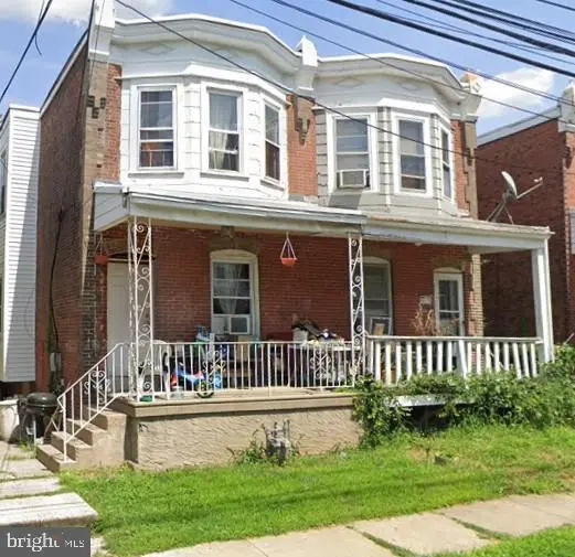 121 Pine St