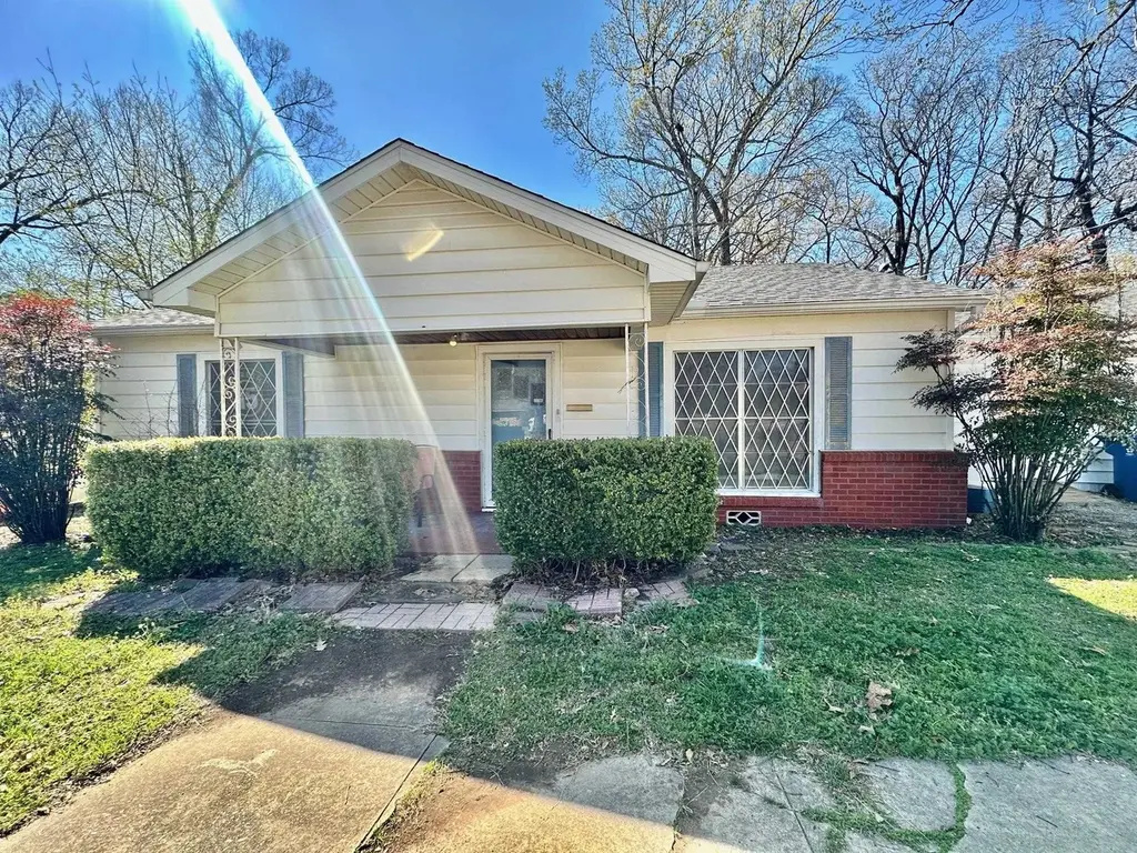 615 Carlisle Dr