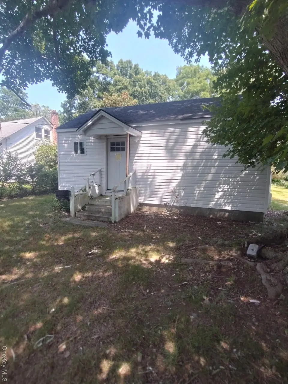 121 Woodland Dr