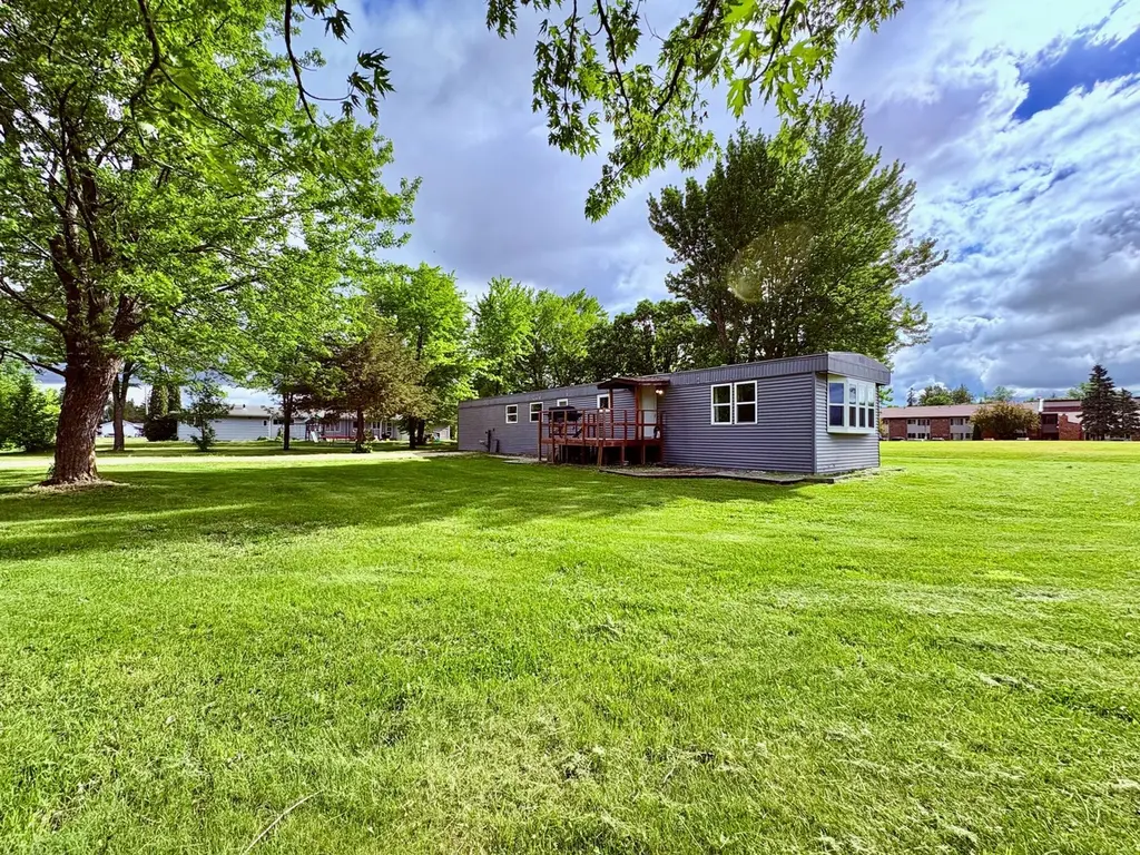 210 3rd Ave SW