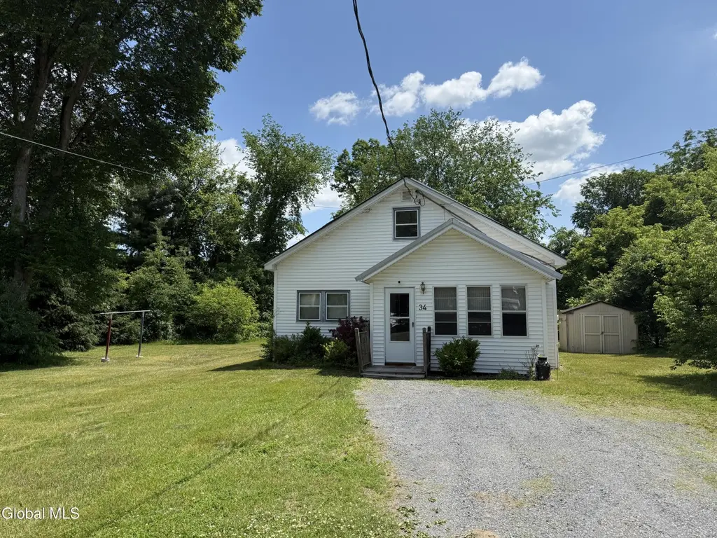 34 Mallory Ave