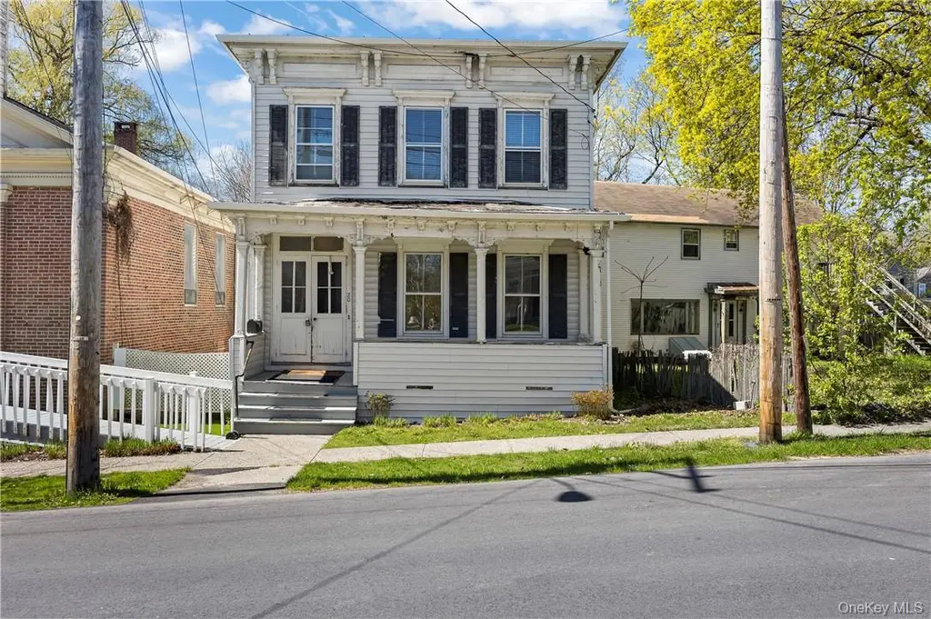 20 N Franklin St