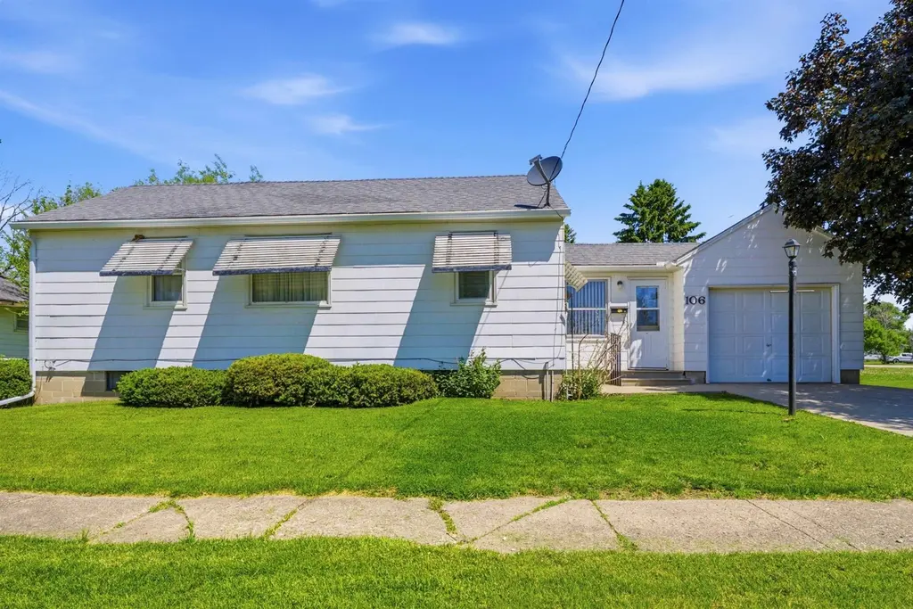 106 2nd Ave