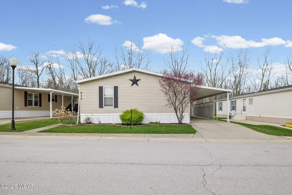 573 Waterview Cir