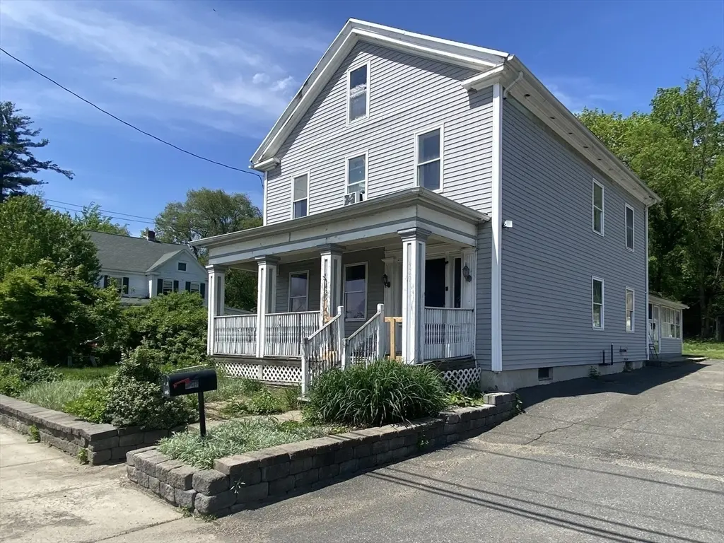 427-429 Deerfield St