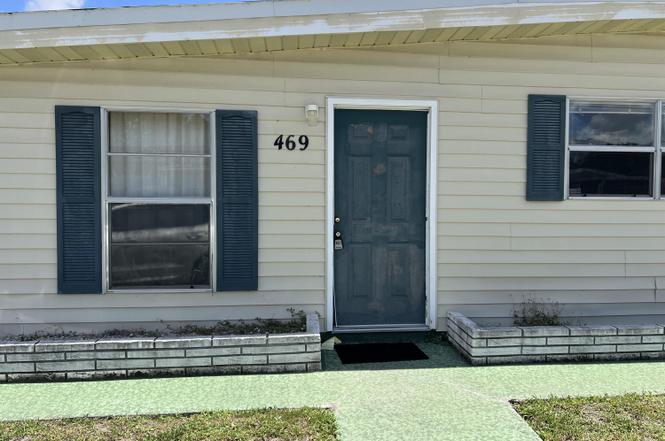 469 Holiday Park Blvd NE
