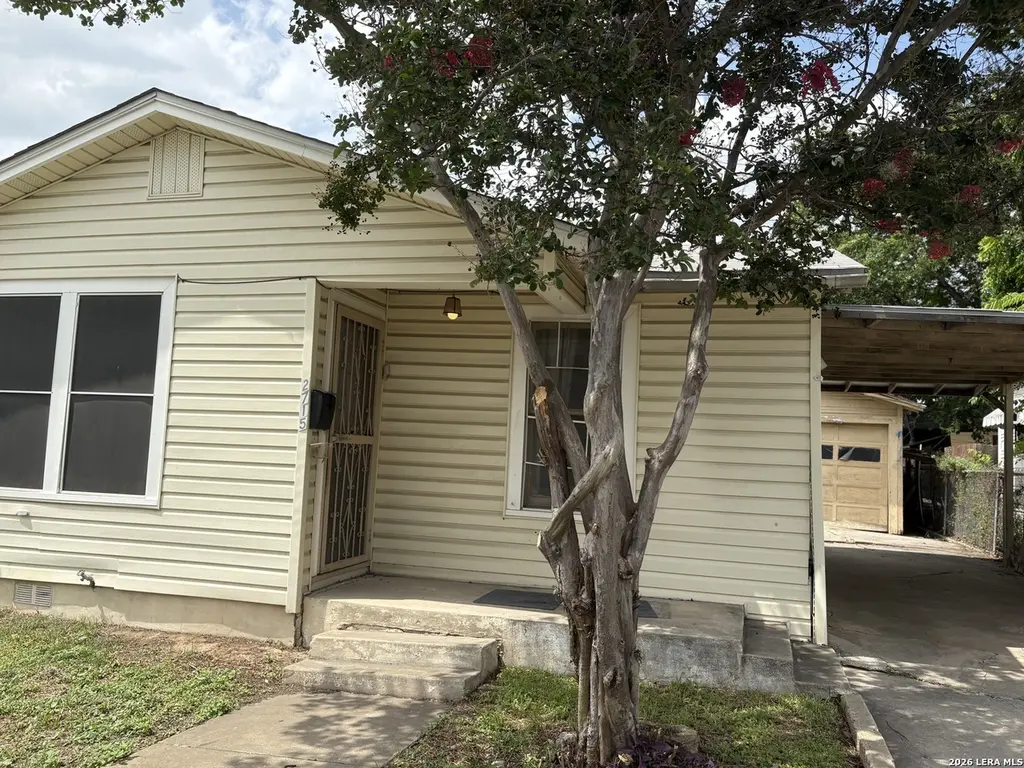 2715 San Luis St