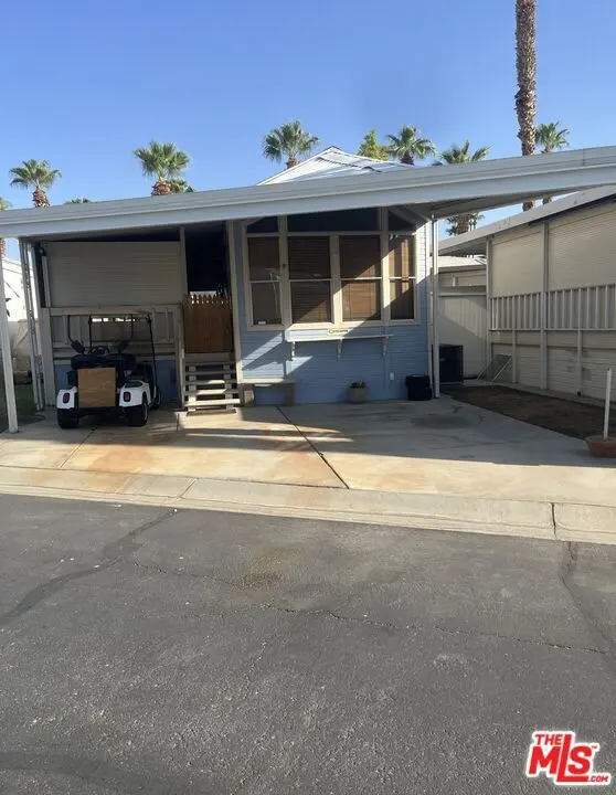 84136 Avenue 44 #394