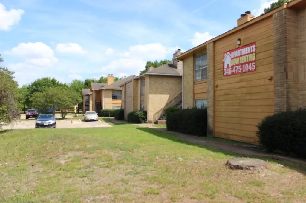 6307 W Gulf Bank Rd #16