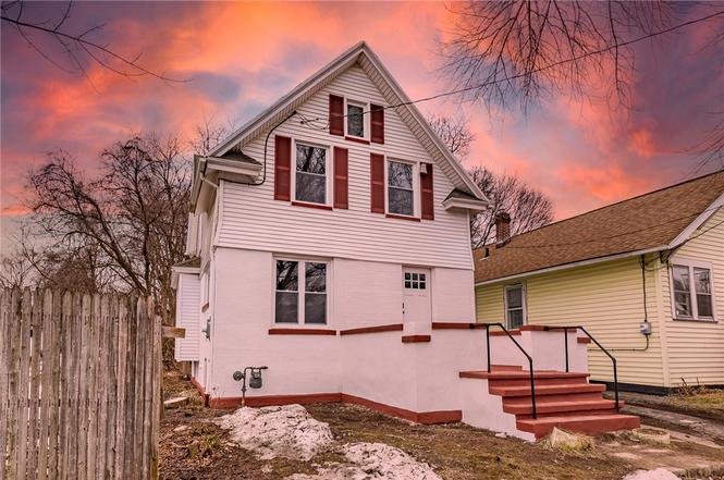 80 Crombie St