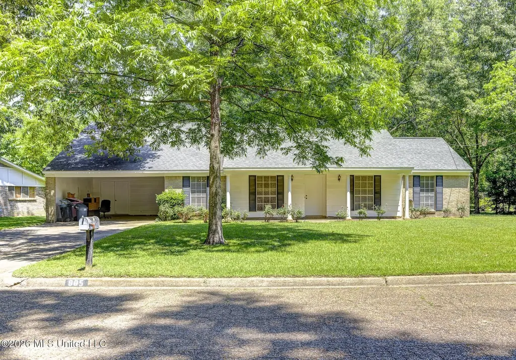 905 Wildwood Dr