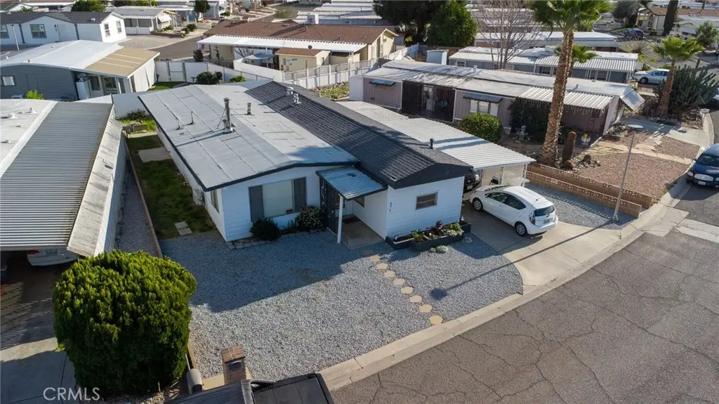 371 Santa Clara Cir
