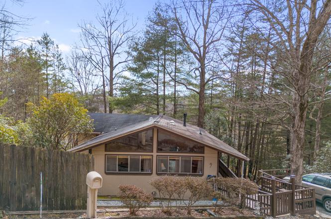9 Golf Dr