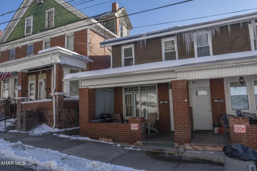 1008 Cameron Ave
