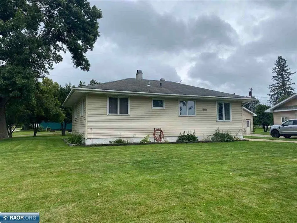 228 Elmwood Rd