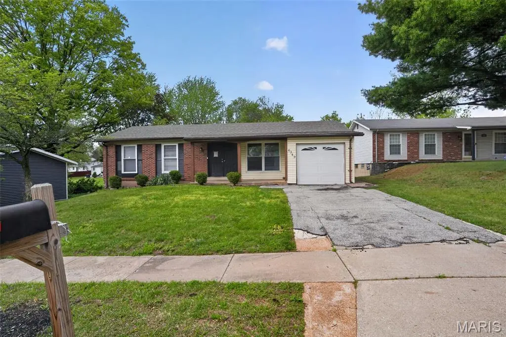 6349 Honey Bee Ct
