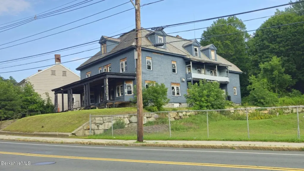 306 Union St