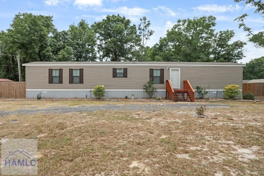 98 Compass Rd
