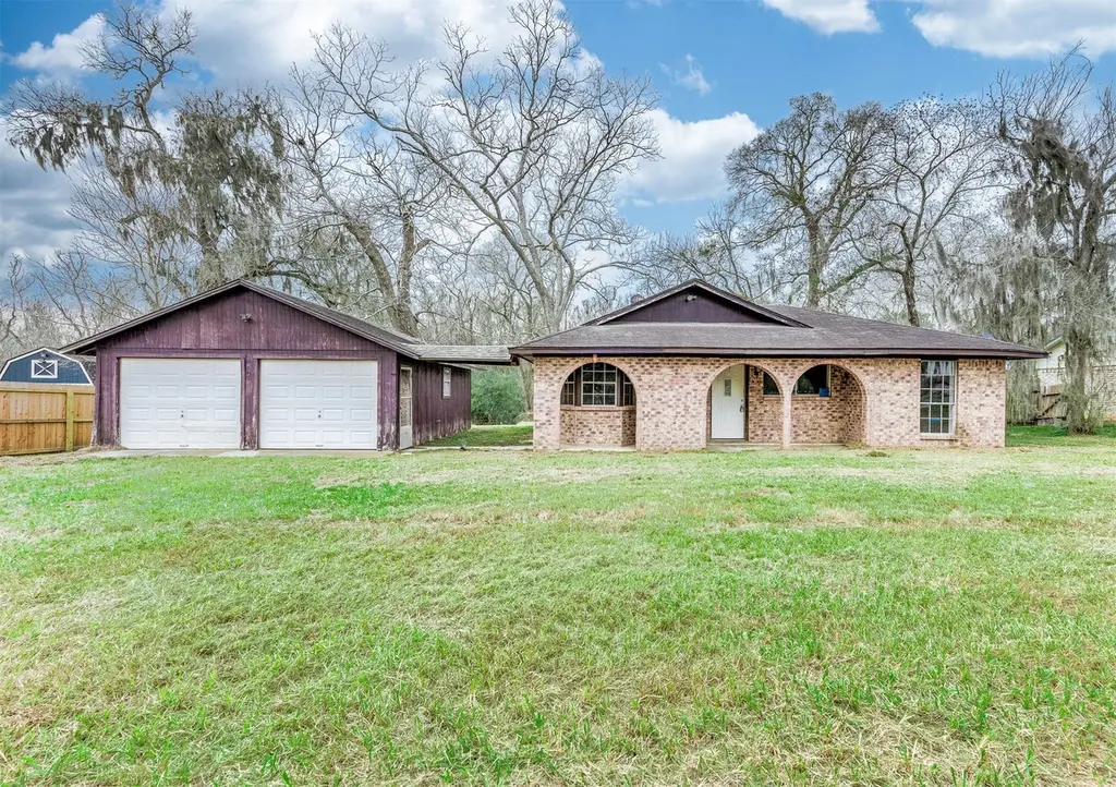 1431 County Road 934